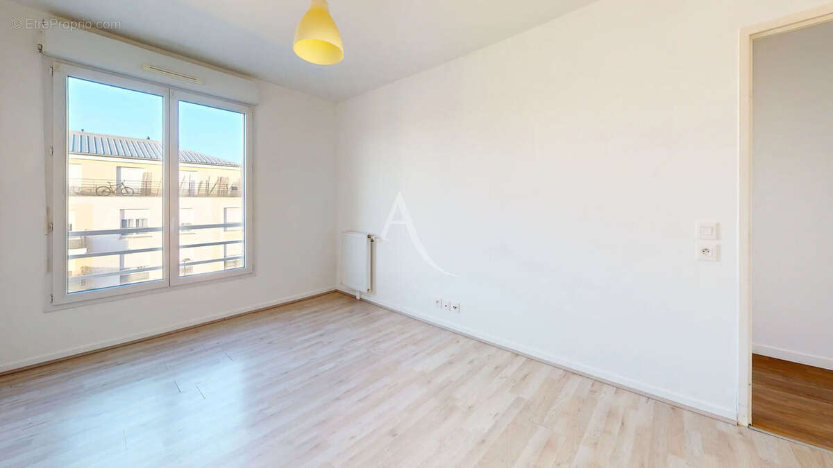 Appartement à CORBEIL-ESSONNES