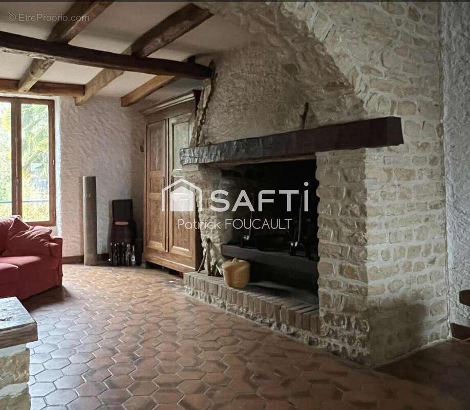 Maison 263 m² à Marcay  - photo 4