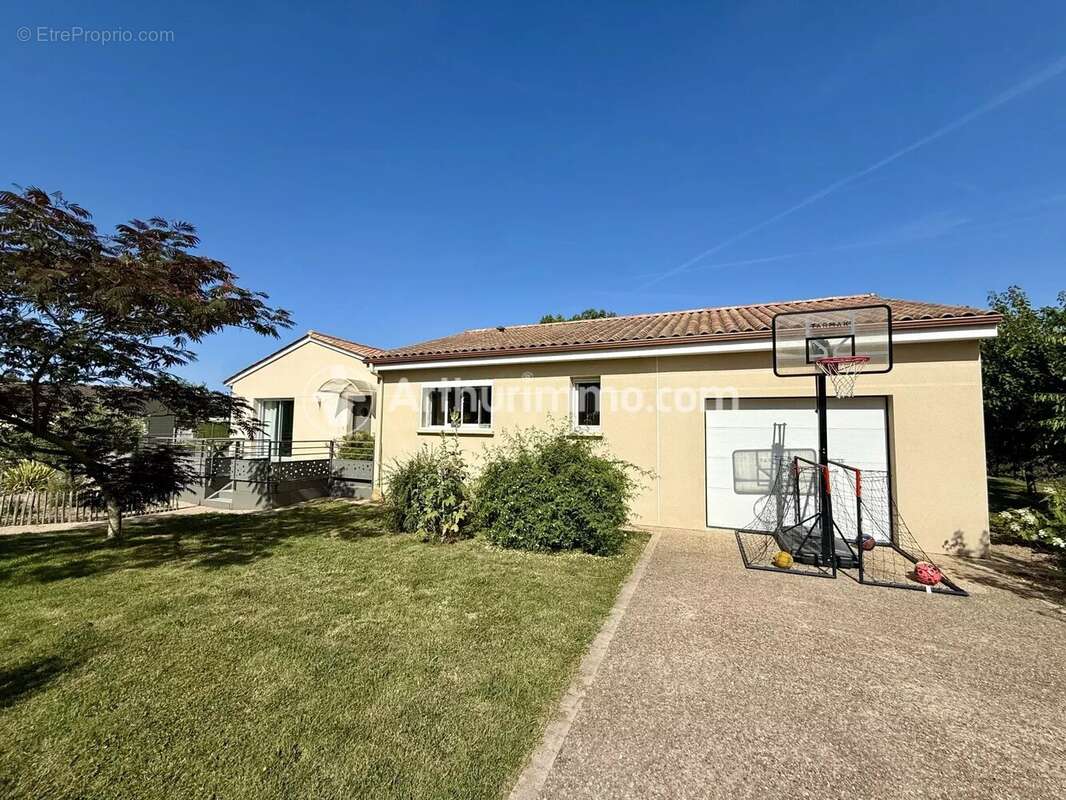 Maison contemporaine de 136m² 5 pièces 3 garages - photo 6