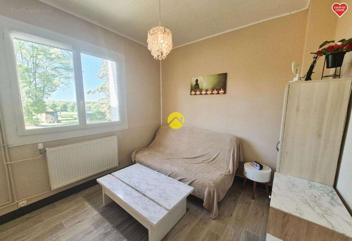 Maison à CHEZAL-BENOIT