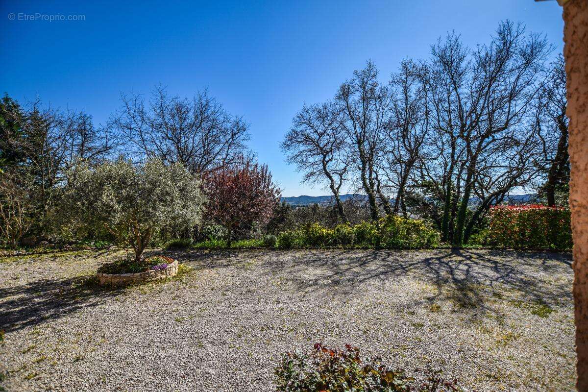 Maison à ROCHEFORT-DU-GARD