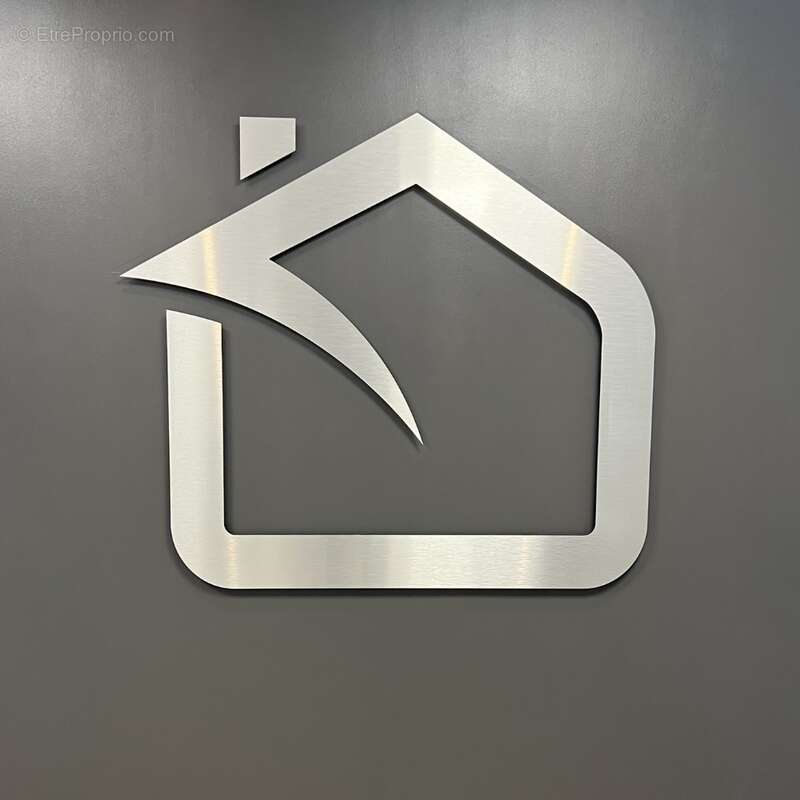 Terrain à SAINT-BAUZILLE-DE-LA-SYLVE