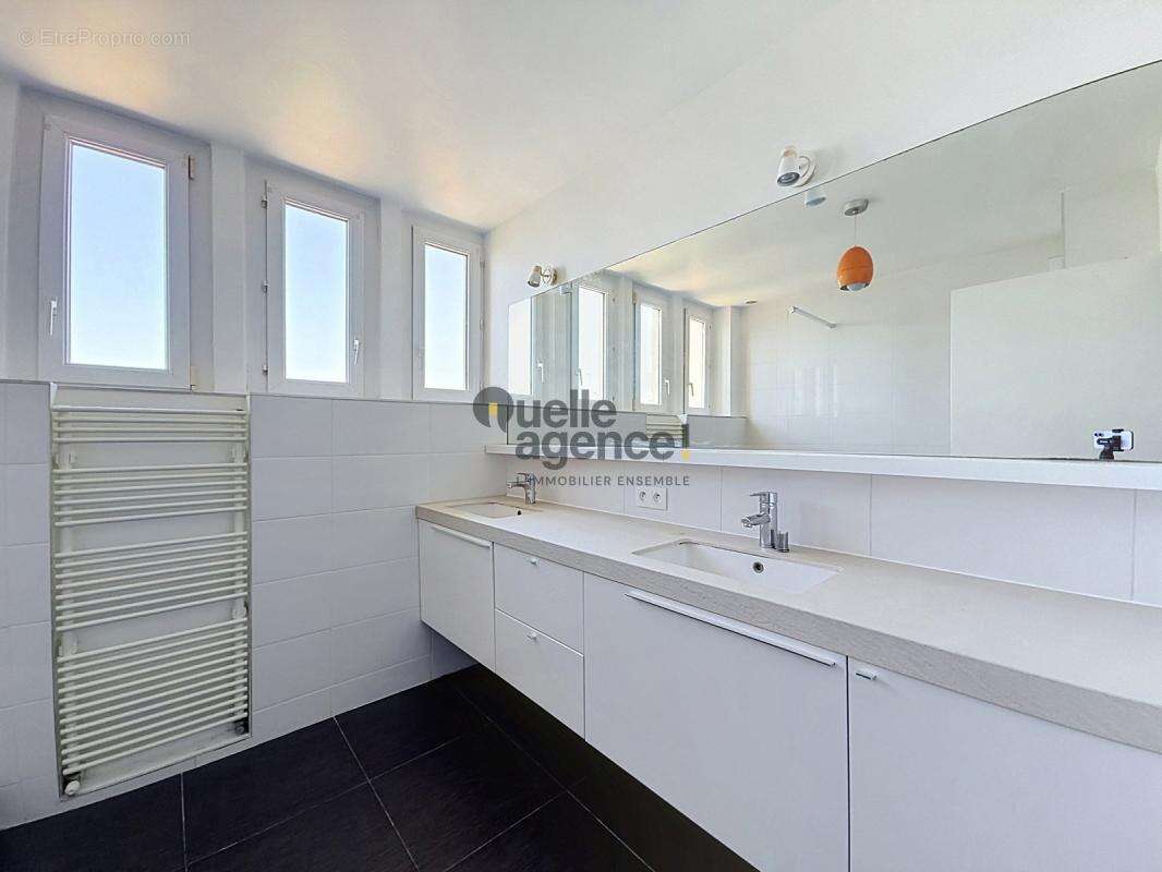 Appartement de caractère de 117 m² avec jardin privatif, garage/box et cave – Quartier Saint-Marc - photo 16