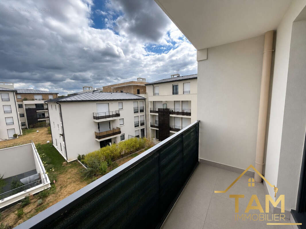 Appartement 66 m² à Saint-Cyr-L'ecole  - photo 8