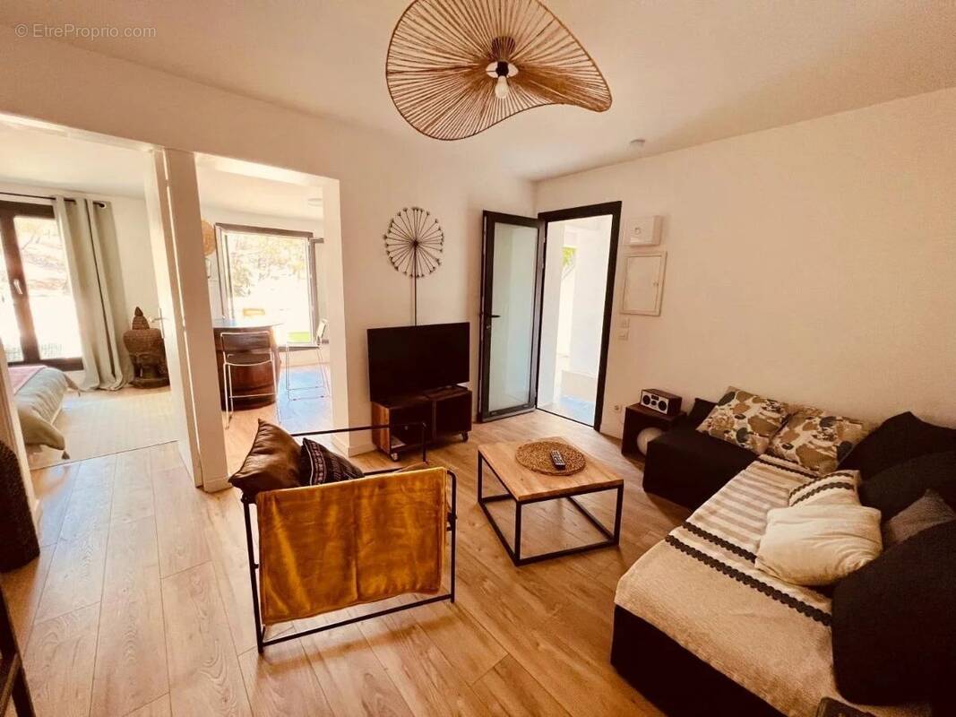 Appartement à SAUSSET-LES-PINS