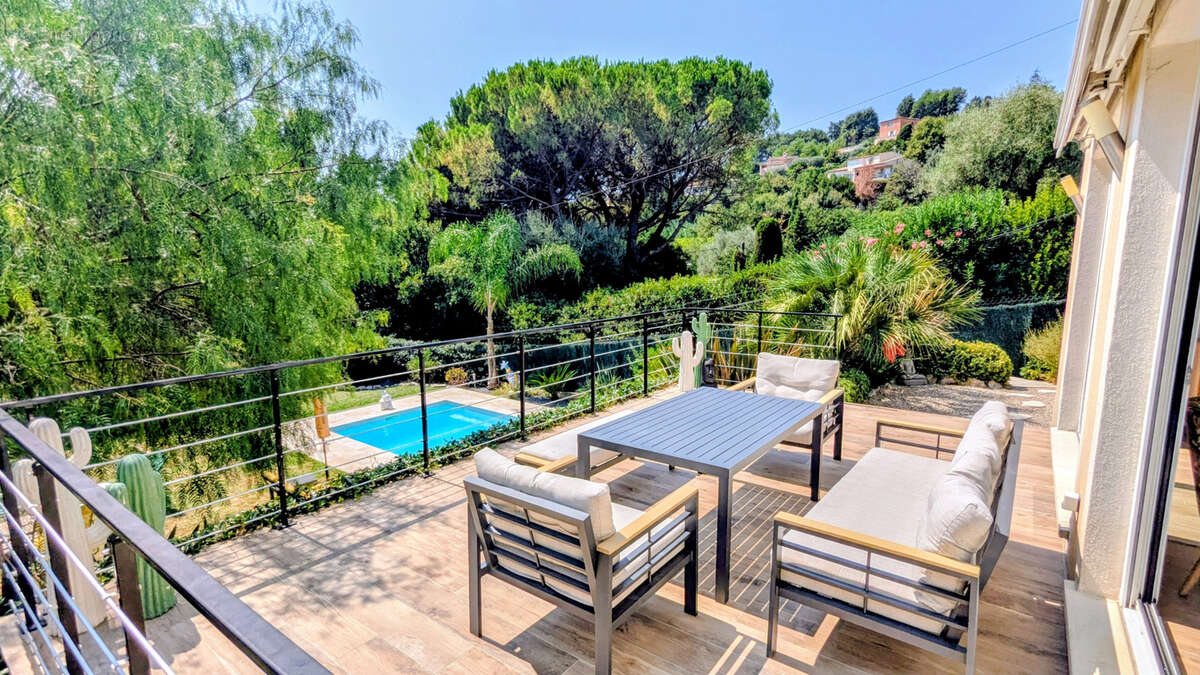 SOUS COMPROMIS - Maison récente avec piscine   Vence (7 min du centre) - photo 43