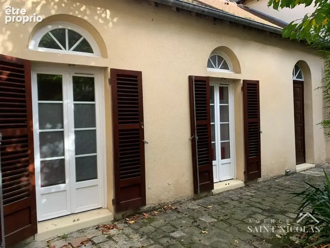 FLINS Dans un environnement privilégié, maison de charme 3 pièces 2 chambres, jardin privatif et parking. - photo 2