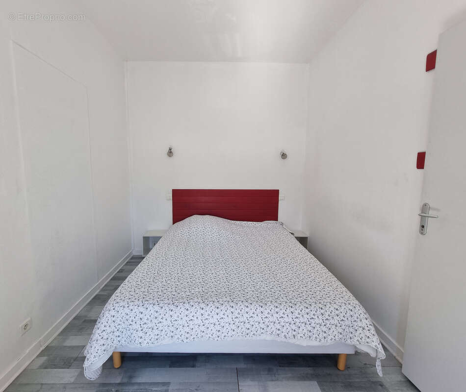 Appartement à LENCLOITRE