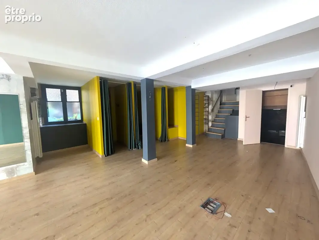 Local commercial 126 m2 Fougères - photo 3