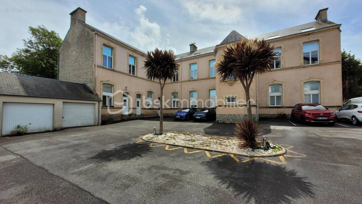 Appartement à EQUEURDREVILLE-HAINNEVILLE