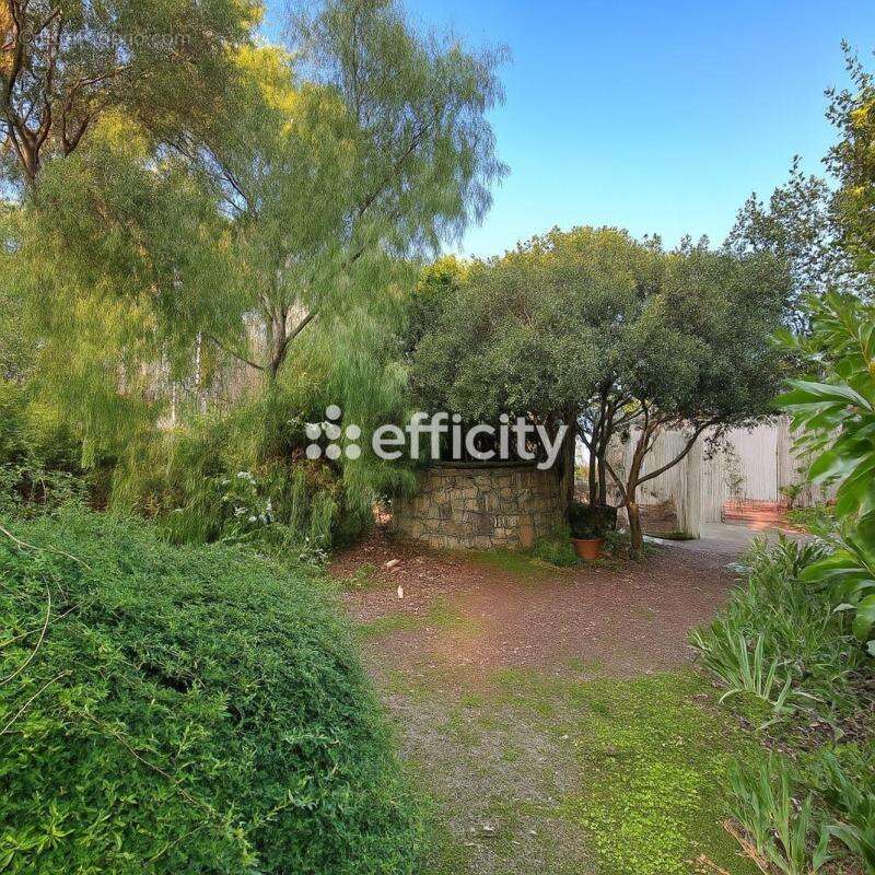 Maison à MARSEILLE-9E