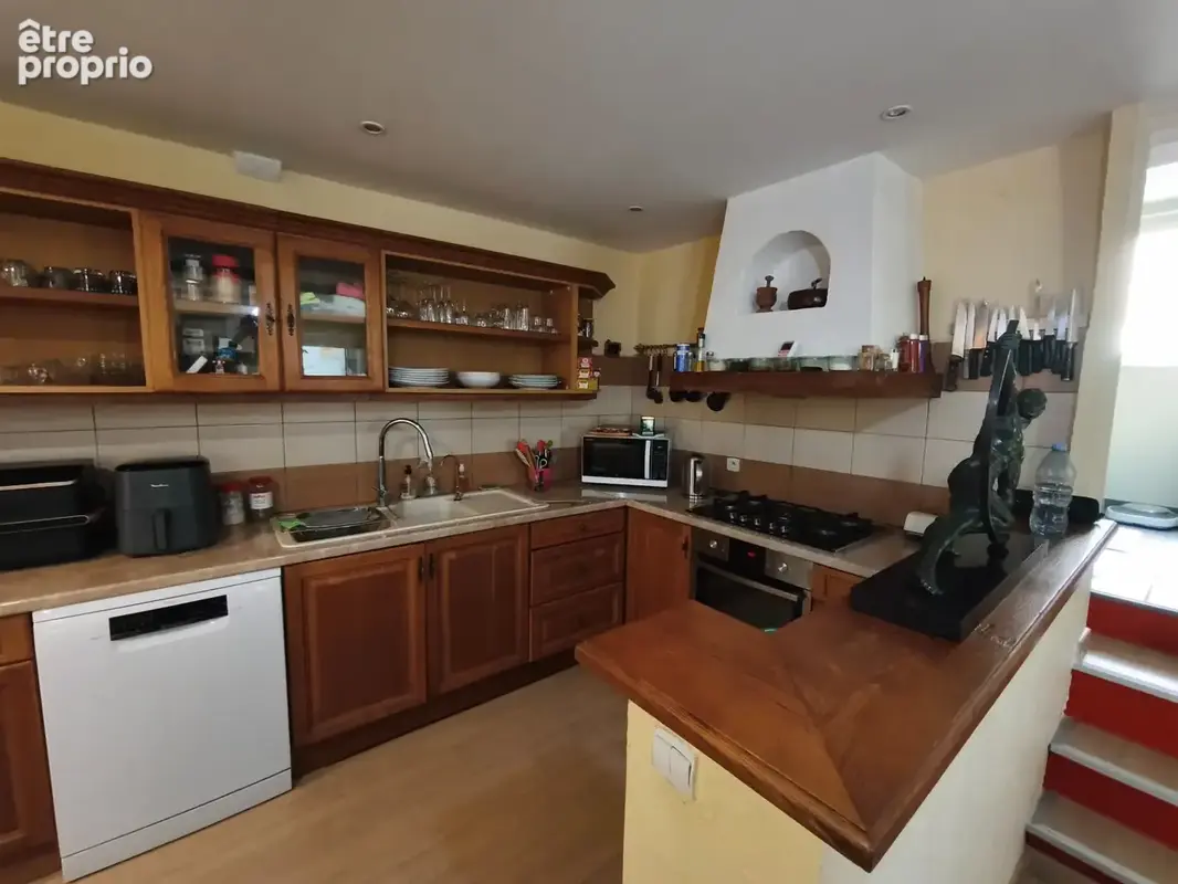 maison de village de caractère, 5 chambres, 200 m² - photo 2
