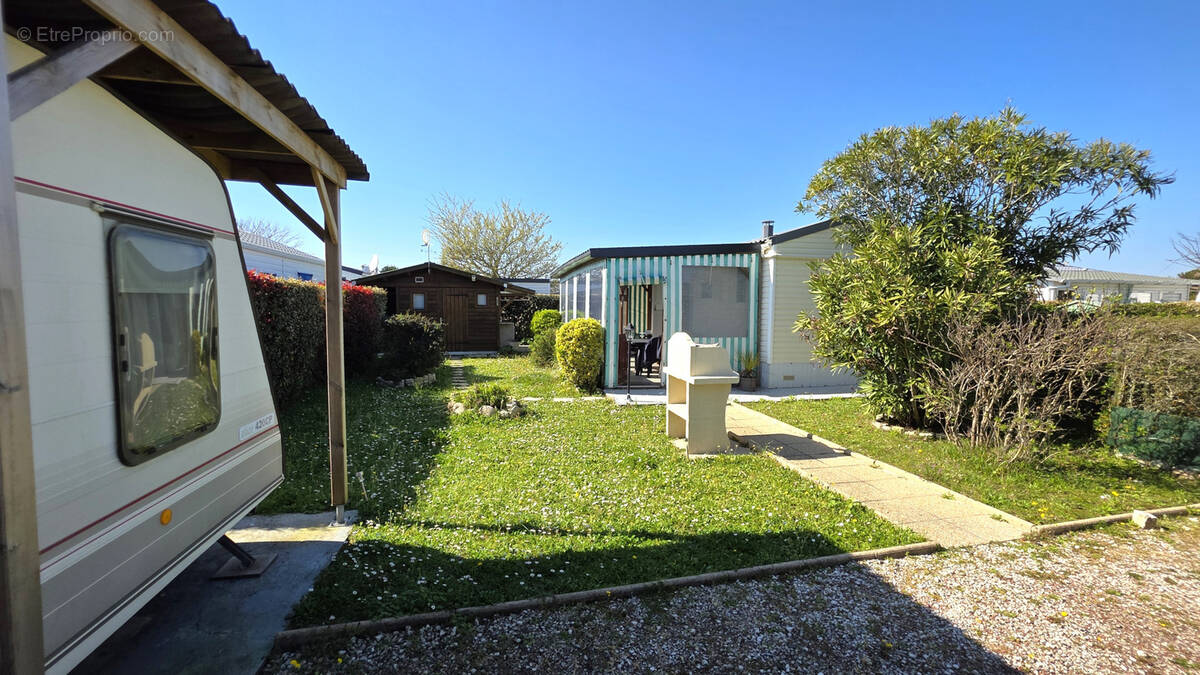 Terrain à SAINT-DENIS-D'OLERON