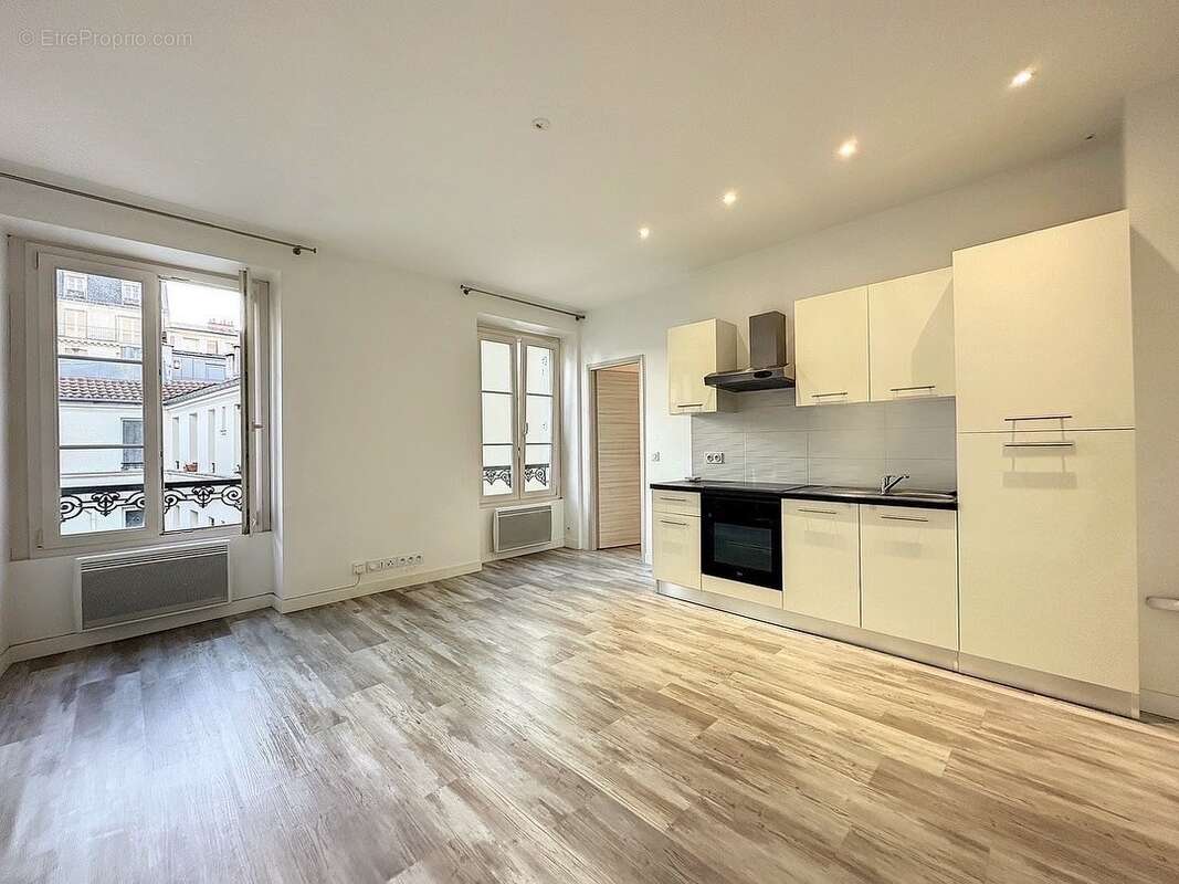 Appartement à LEVALLOIS-PERRET