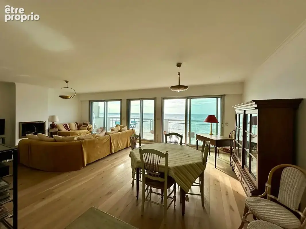La baule, face mer t4 en 7ème et dernier etage - photo 4