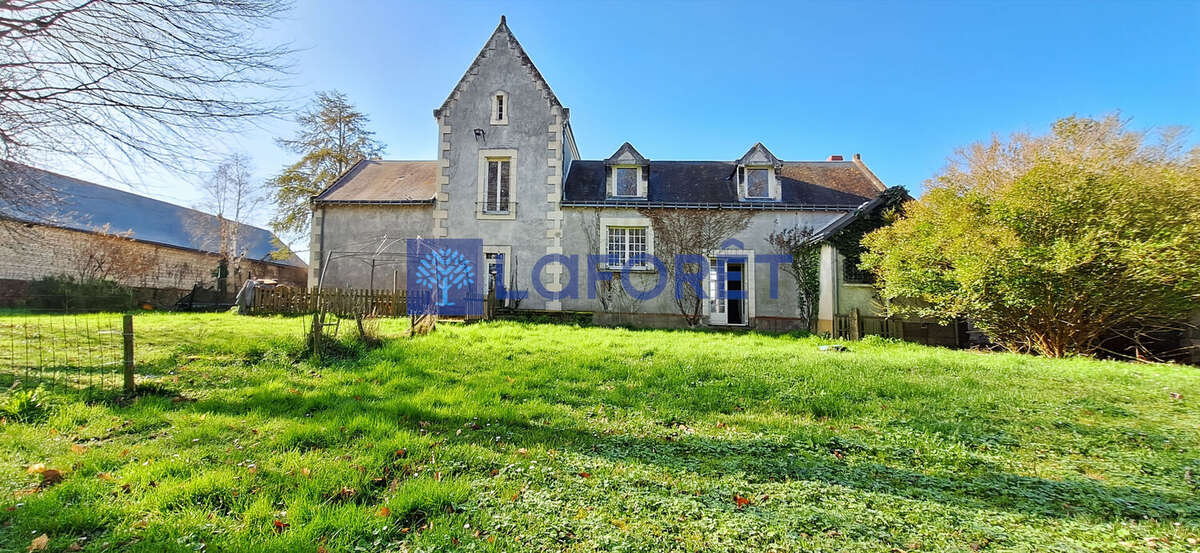 Maison à JAULNAY