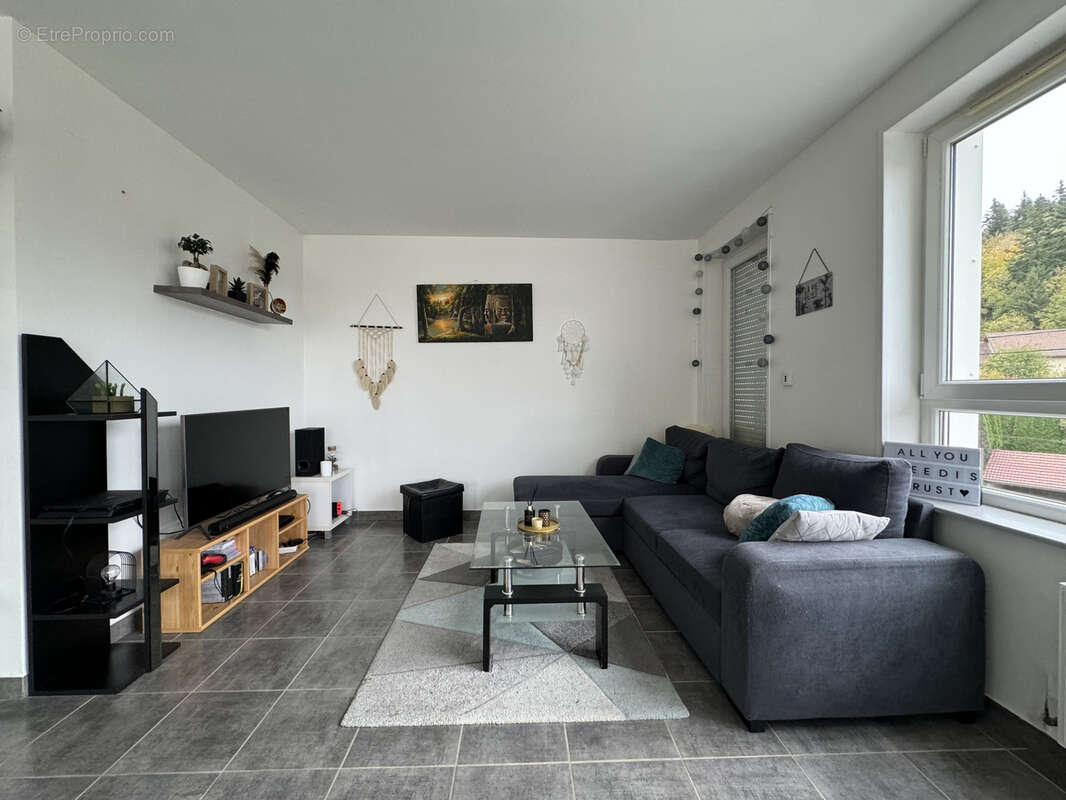 Appartement à MAICHE