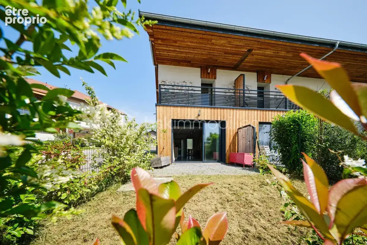 Maison à CHAPEIRY