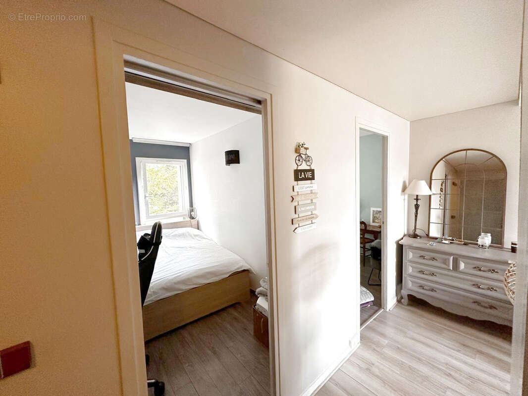 Appartement à L'HAY-LES-ROSES