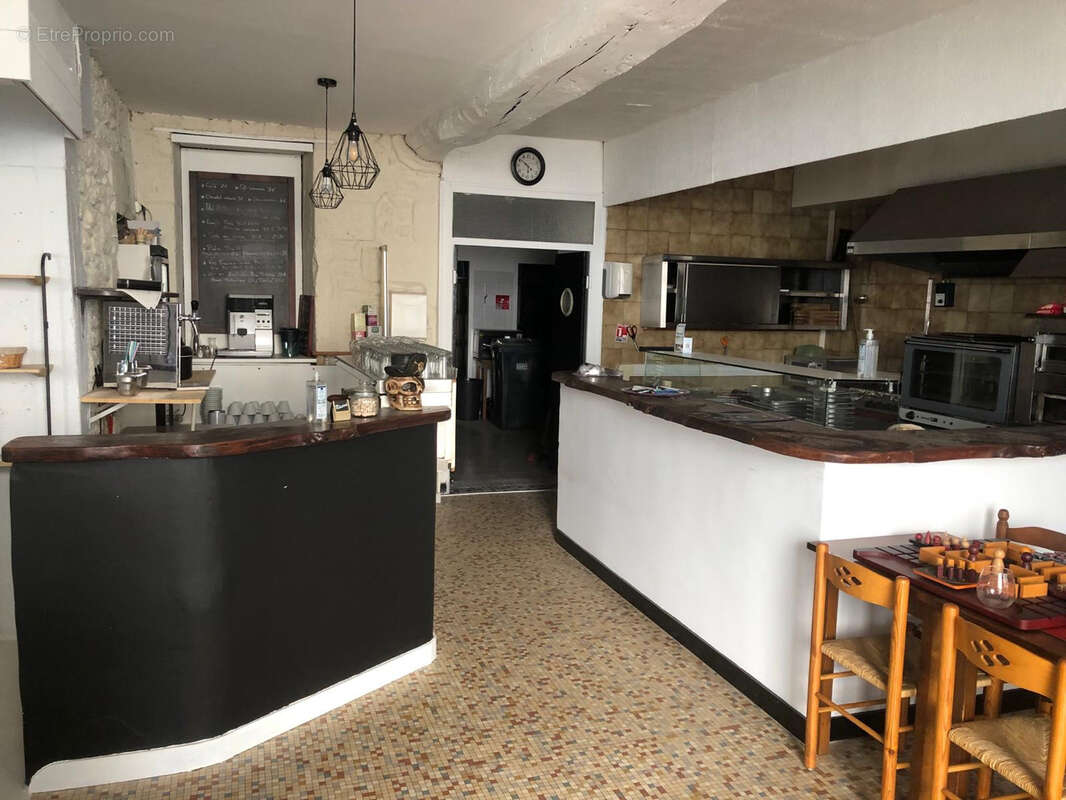 Commerce à ROCHEFORT