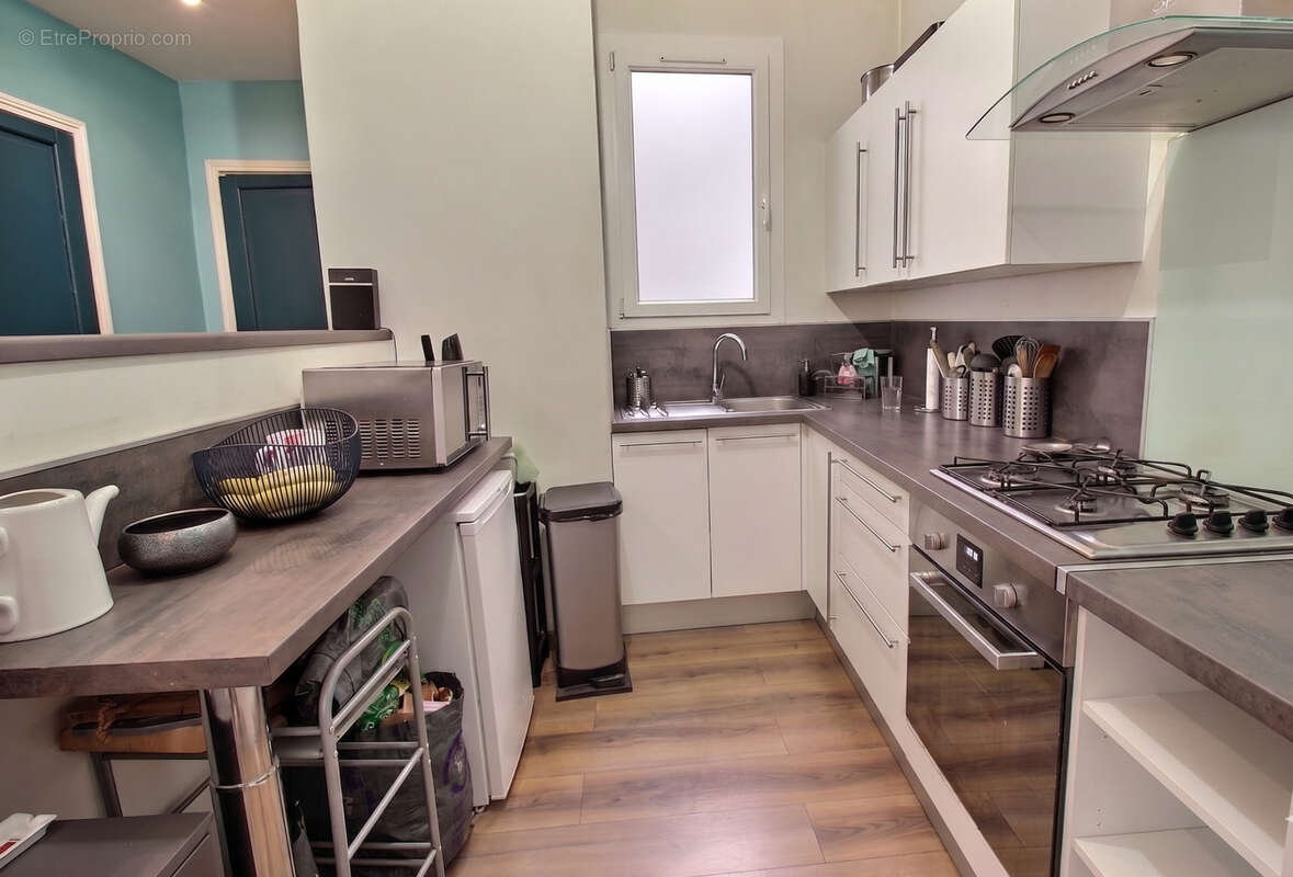 Appartement à MARSEILLE-6E