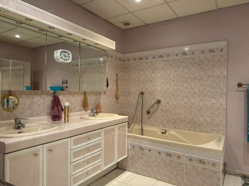 Appartement à vendre 7 pièces ALES (30) - photo 8