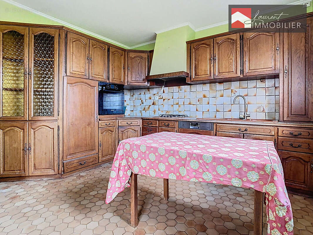 Maison à PONT-DE-VAUX