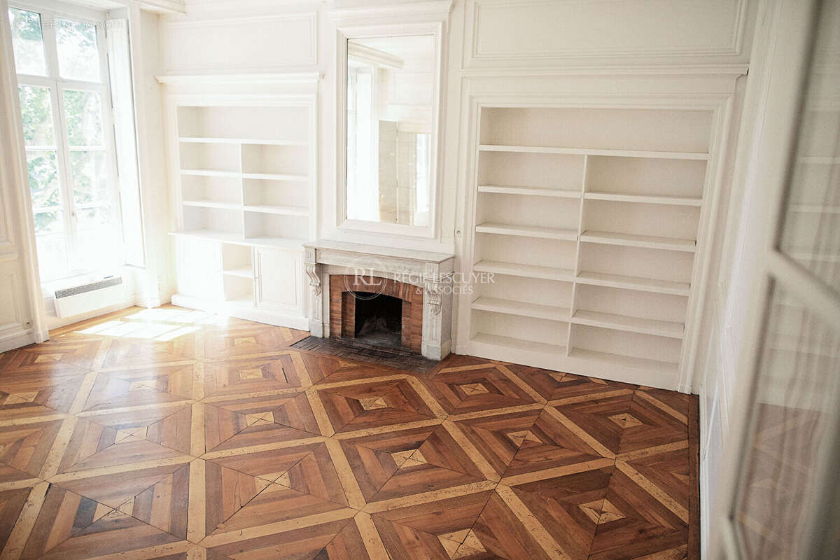 Appartement à LYON-1E