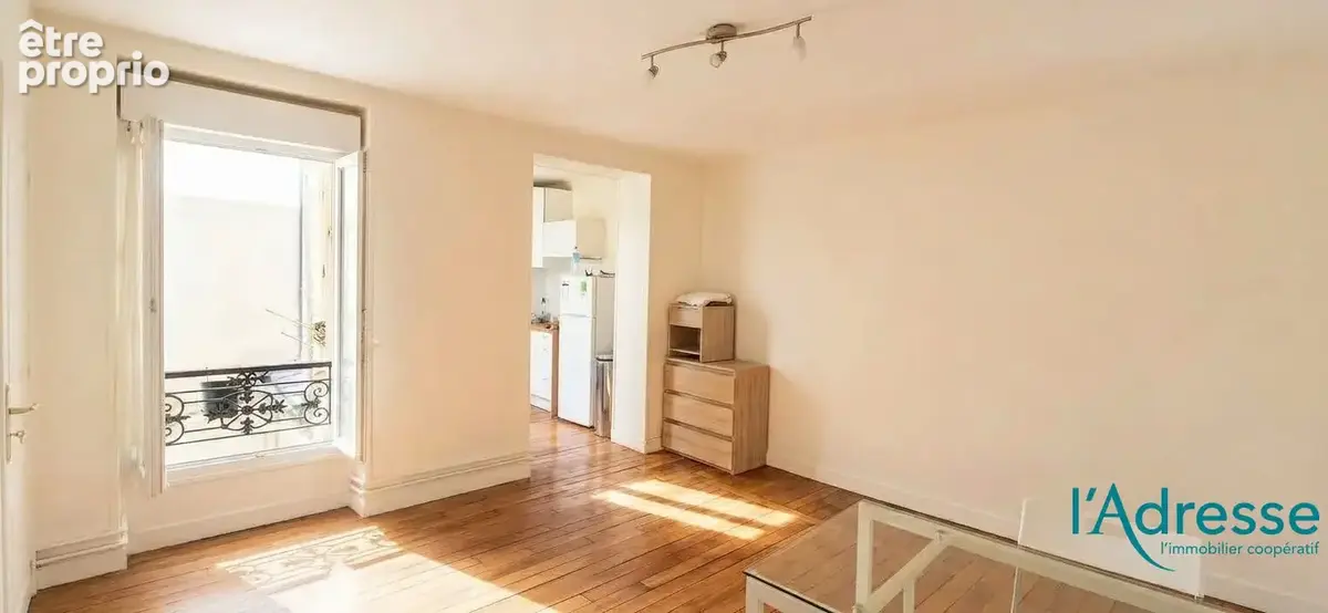 Appartement à PARIS-14E