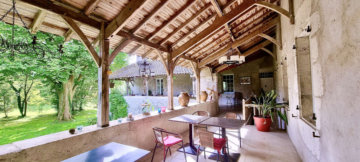 Maison à LAUZERTE