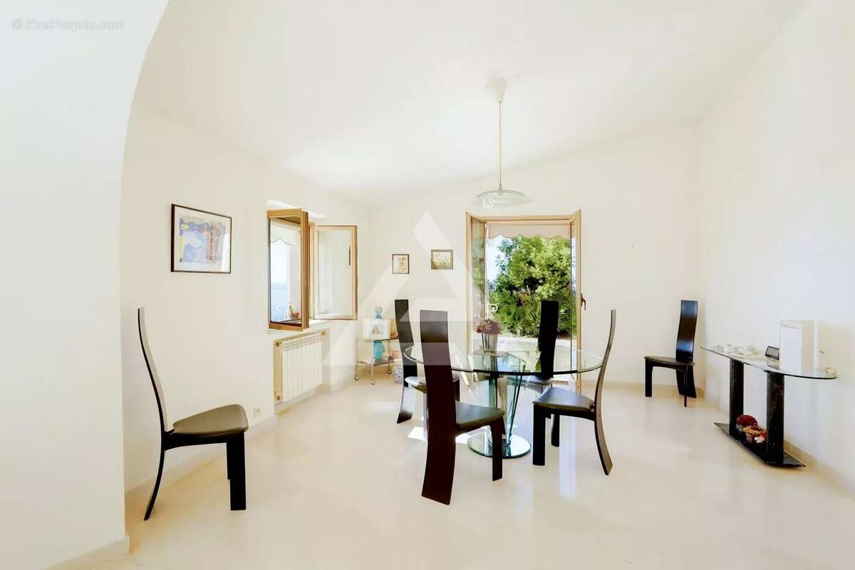 Maison à ROQUEBRUNE-CAP-MARTIN