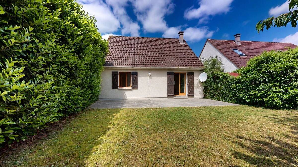 Maison à PONTAULT-COMBAULT