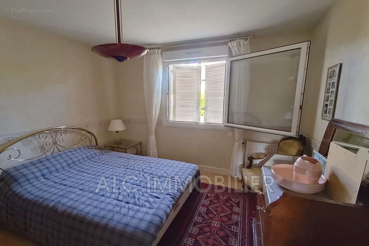 Maison 142 m² à Saint-Germain-Du-Corbeis  - photo 6