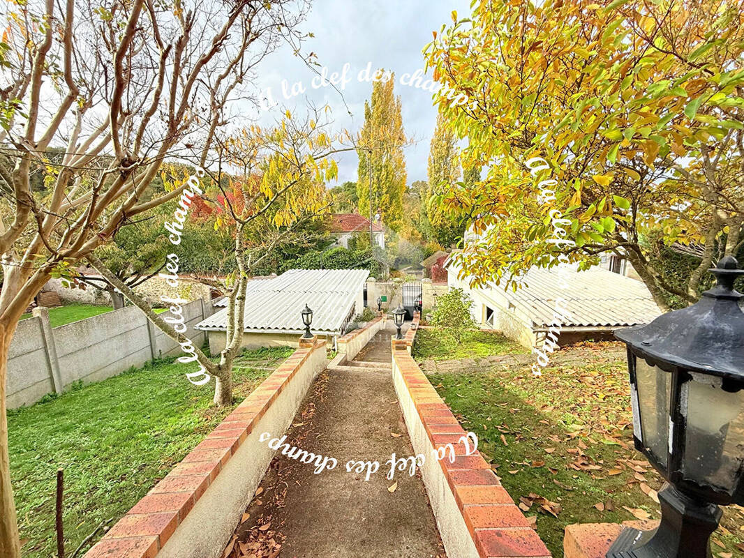 Maison à GOMETZ-LE-CHATEL