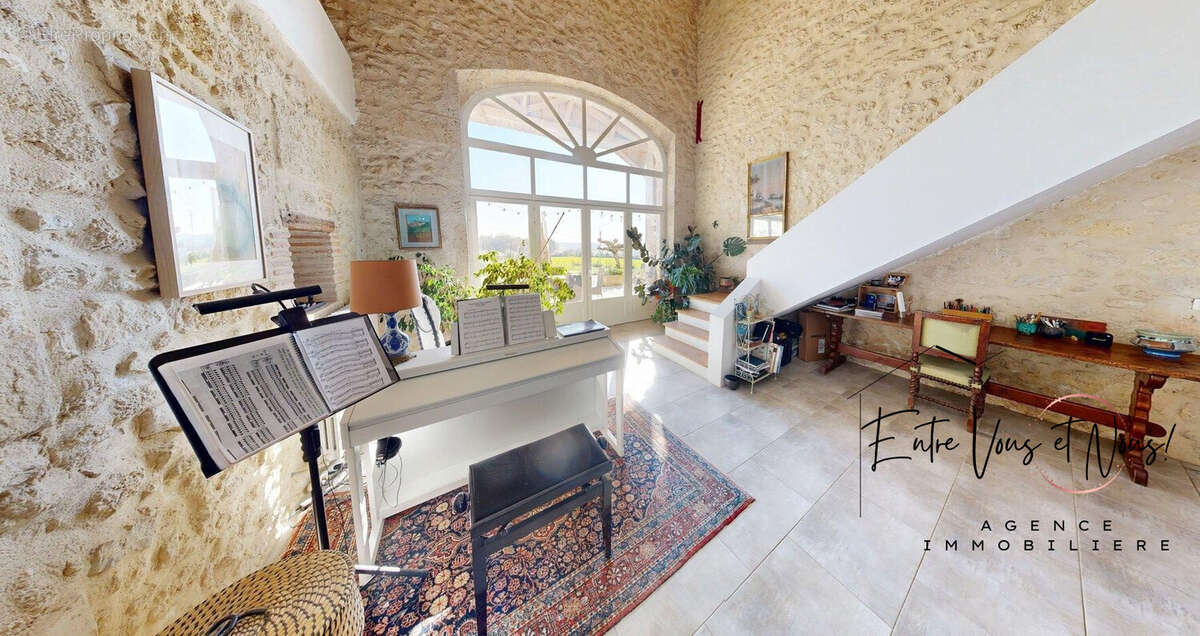 M1-M2 SALON CATHÉDRALE 3/3 - Maison à BAZAS