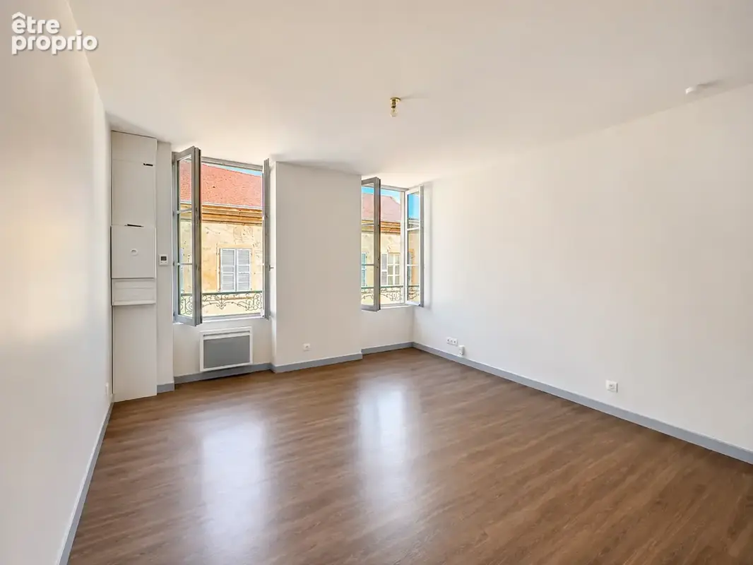 CHARLIEU centre, Appartement de Type 2 à vendre - photo 4