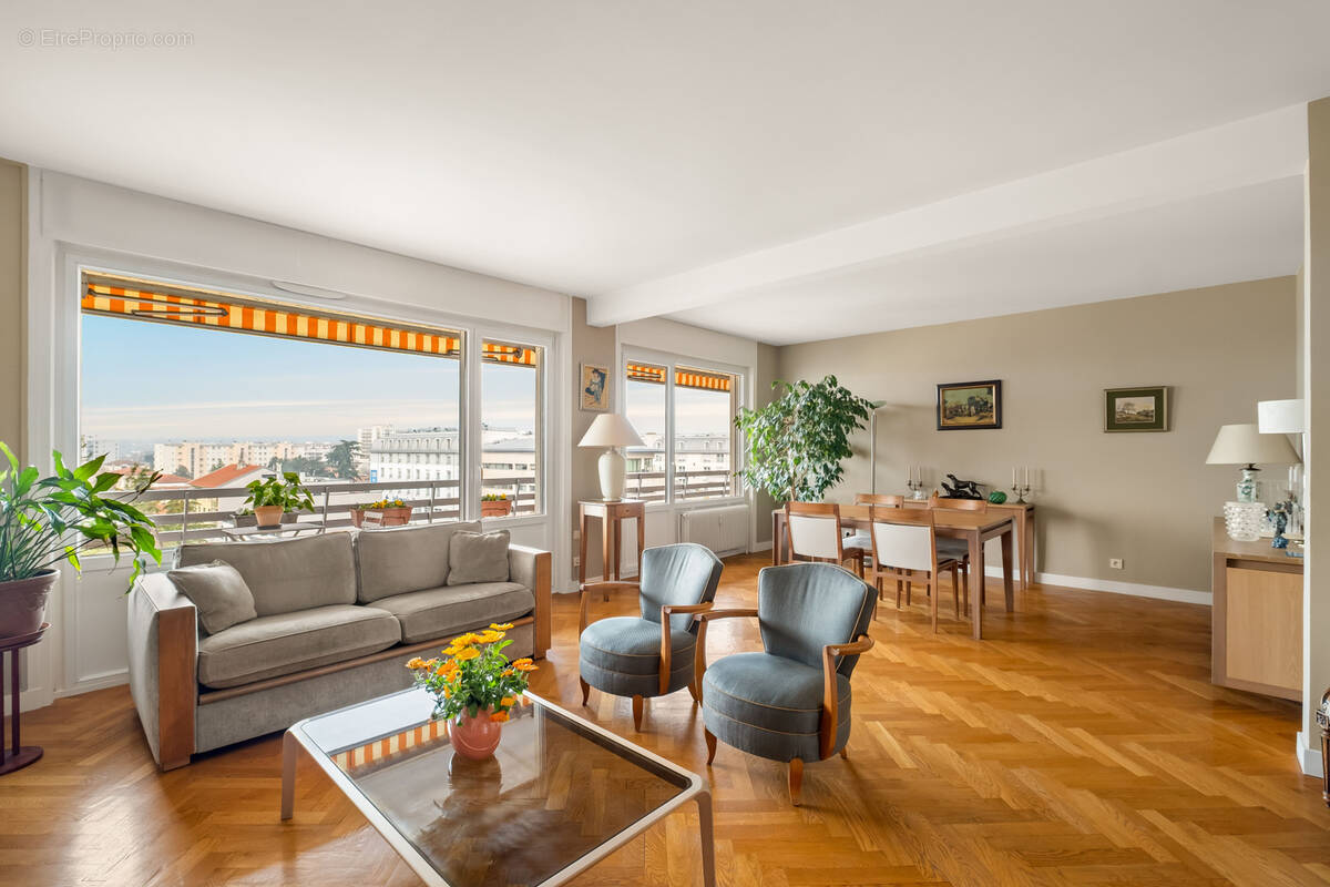 Appartement à CALUIRE-ET-CUIRE