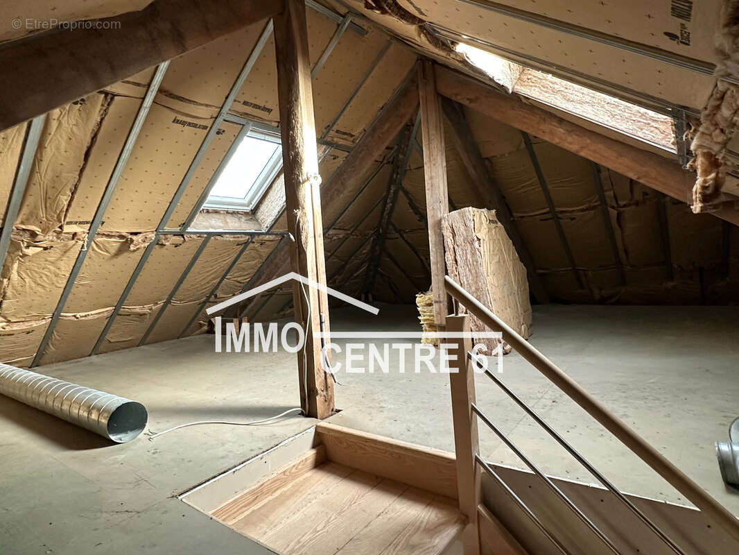 Immeuble de rapport comprenant 8 appartements et 2 appartements à créer - photo 17