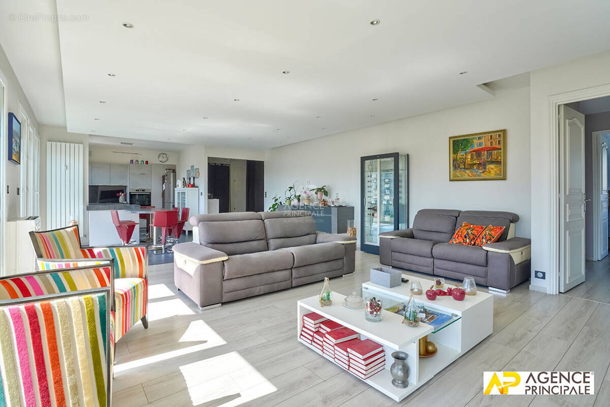 Appartement à MAISONS-LAFFITTE