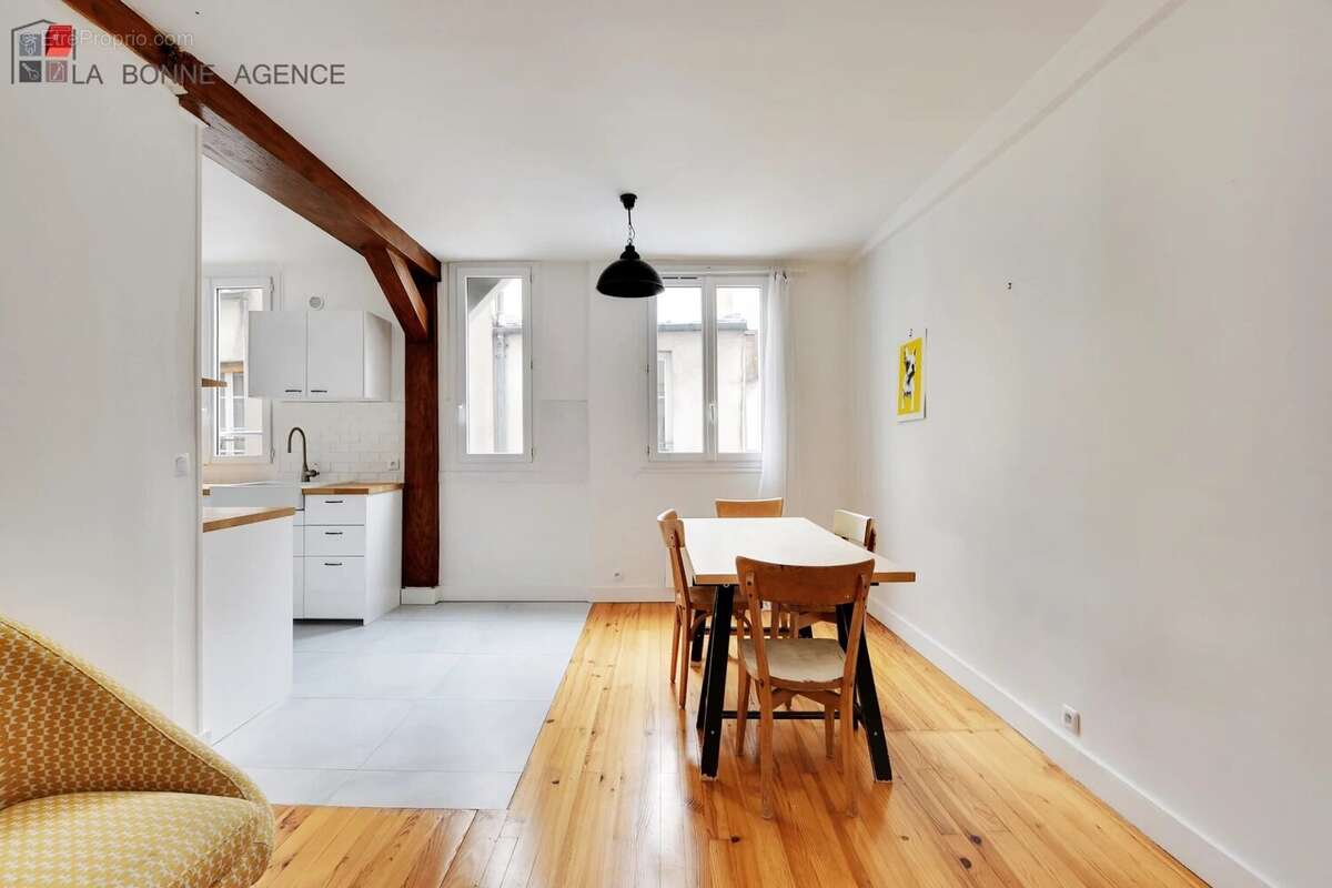 Appartement à PARIS-11E