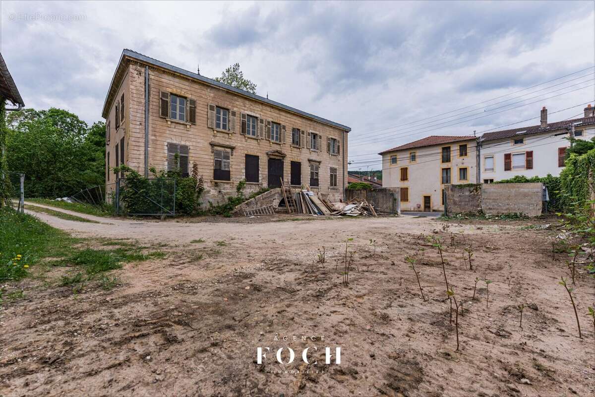 Appartement à PAGNY-SUR-MOSELLE