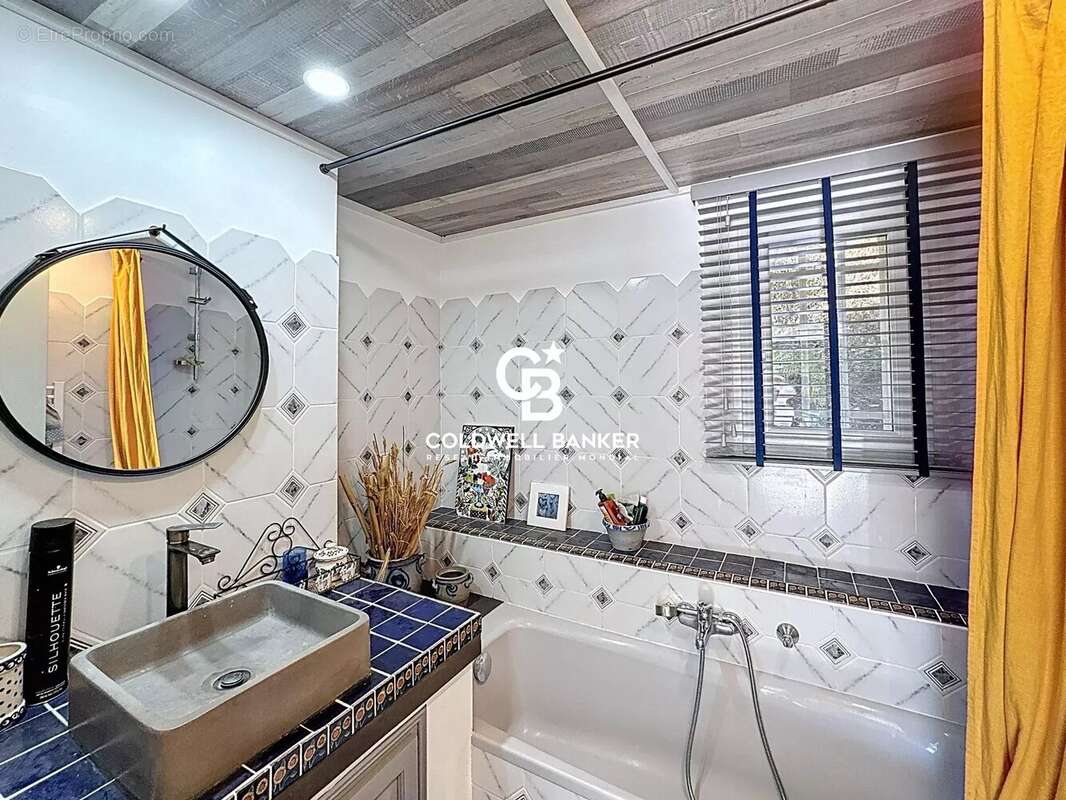 Maison à LES ADRETS-DE-L&#039;ESTEREL