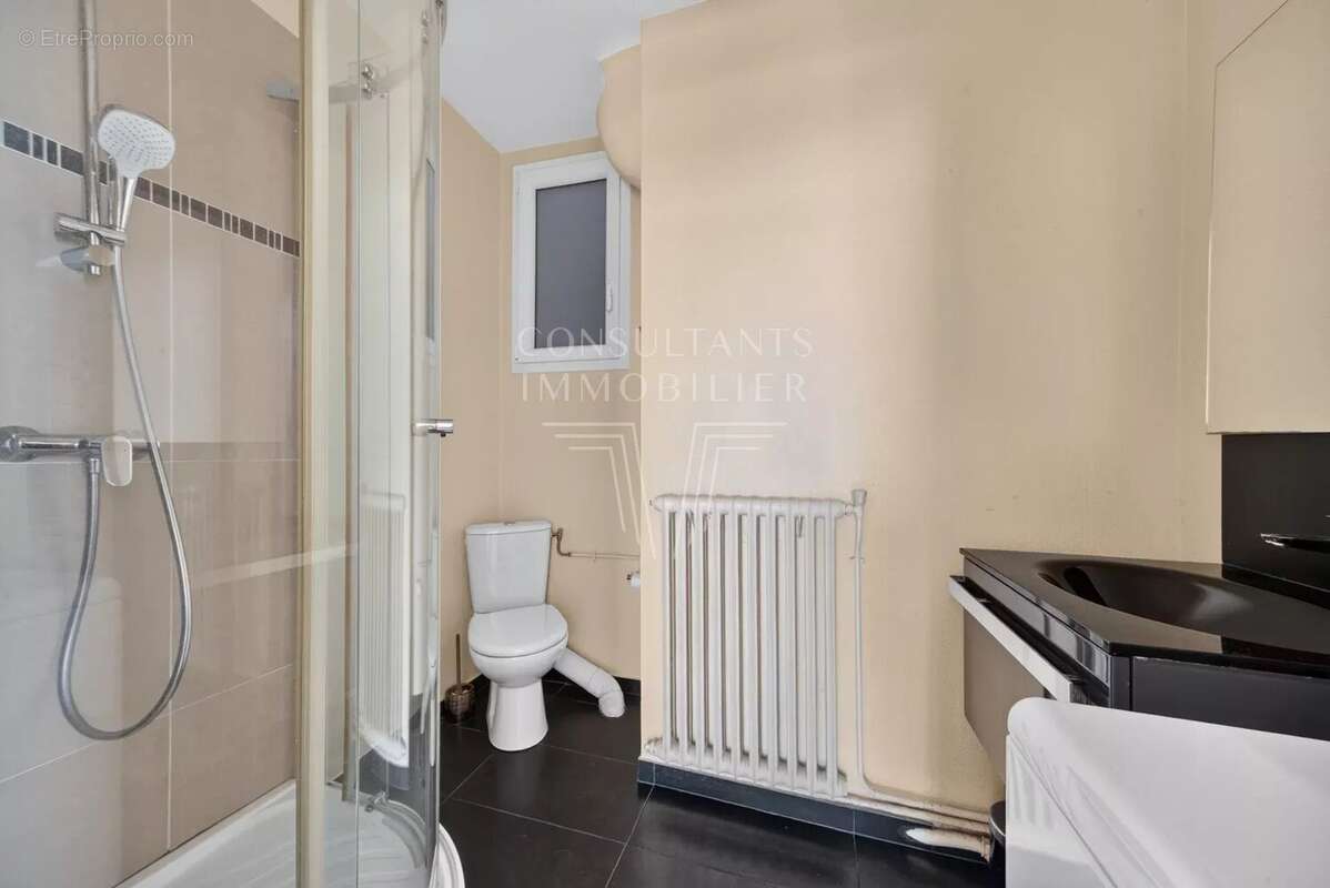 Appartement à PARIS-7E