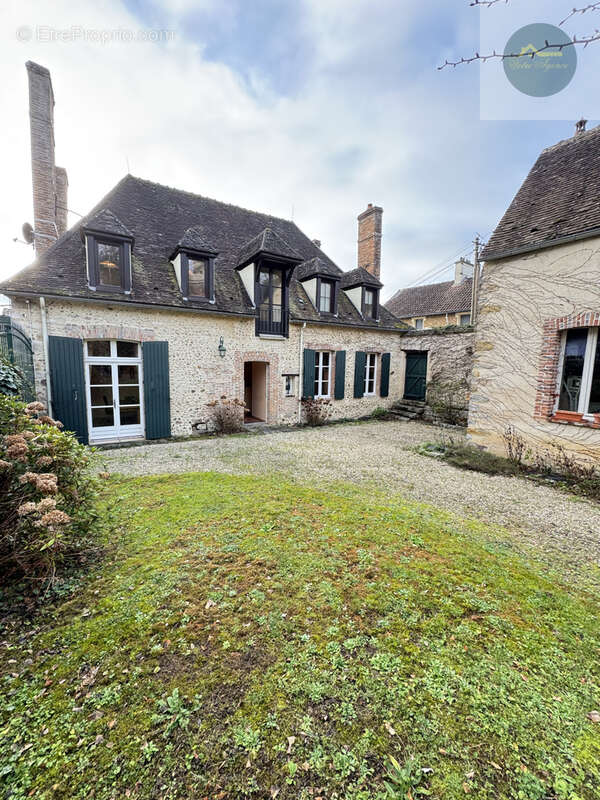 Maison à VOULX