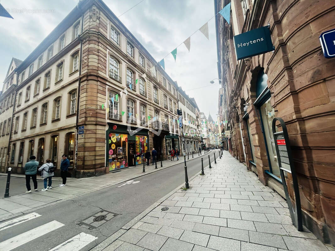 Commerce 93 m² à Strasbourg  - photo 3