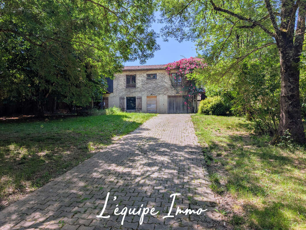 Maison T4 au calme sur sous-sol complet avec dépendance - photo 22