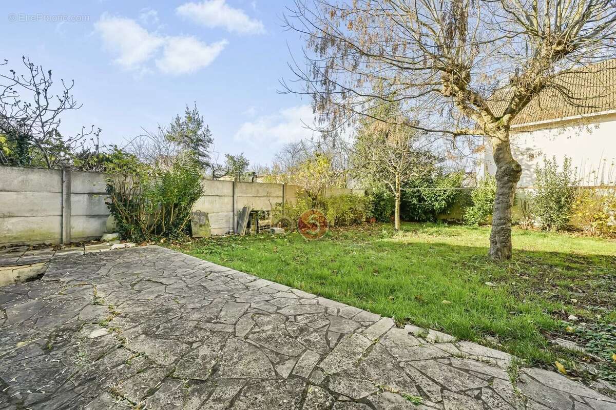 Maison à VILLEMOMBLE
