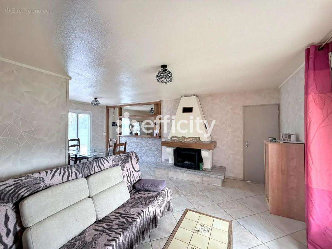 Maison à CASTILLONNES