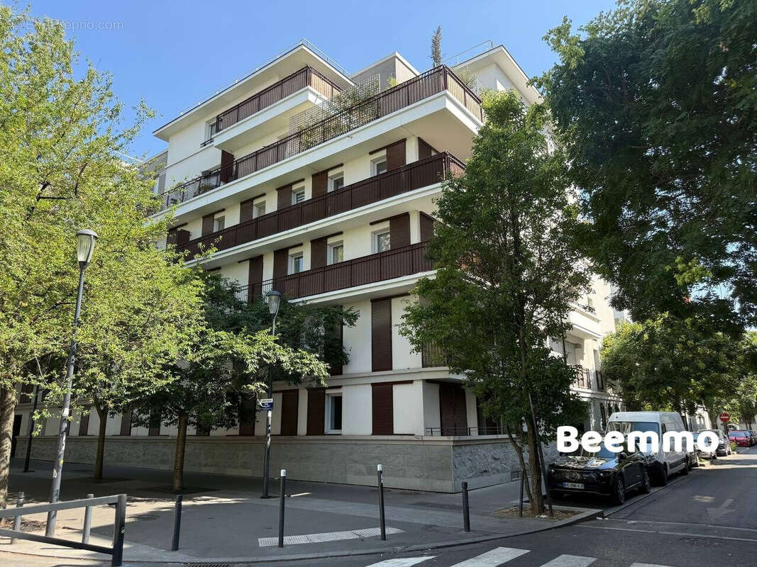 Appartement 68 m² à Saint-Denis  - photo 9