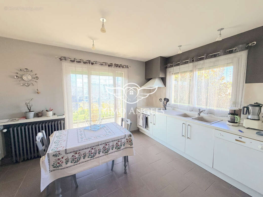 Maison à SAINT-GEORGES-DE-DIDONNE